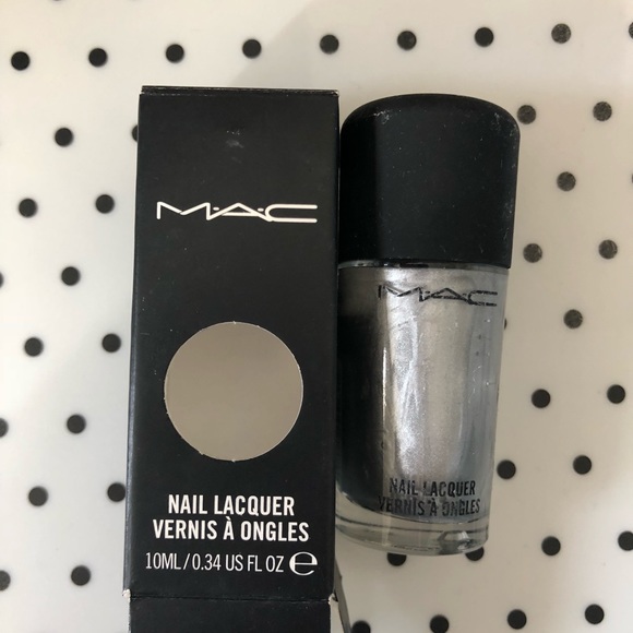 BNIB MAC HEATHERETTE NAIL POLISH $$$$$ YES SILVER - Picture 2 of 3